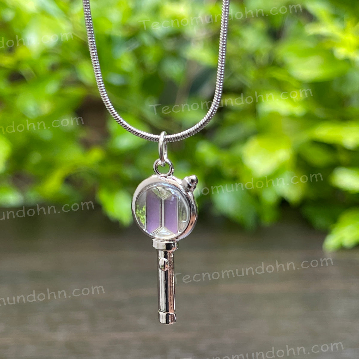 Collar Silver Army Bomb (Inspirado En El Lightstick Oficial De Bts)
