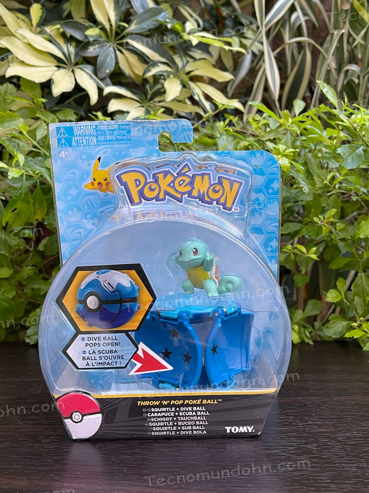 Figura Squirtle Y Una Dive Ball | Pokémon