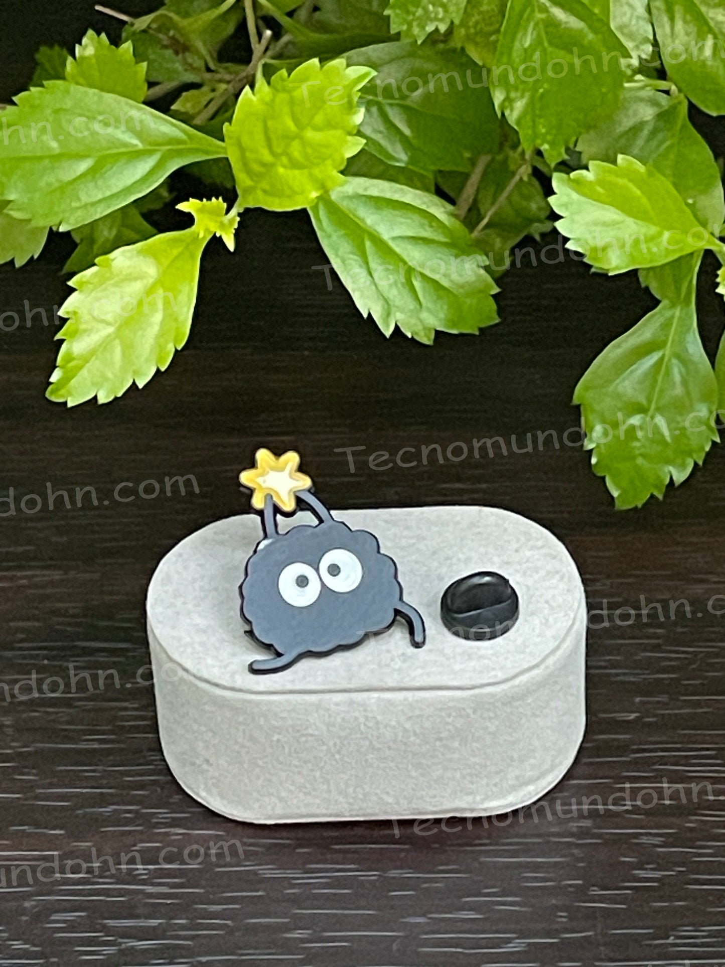 Broche Susuwatari 03