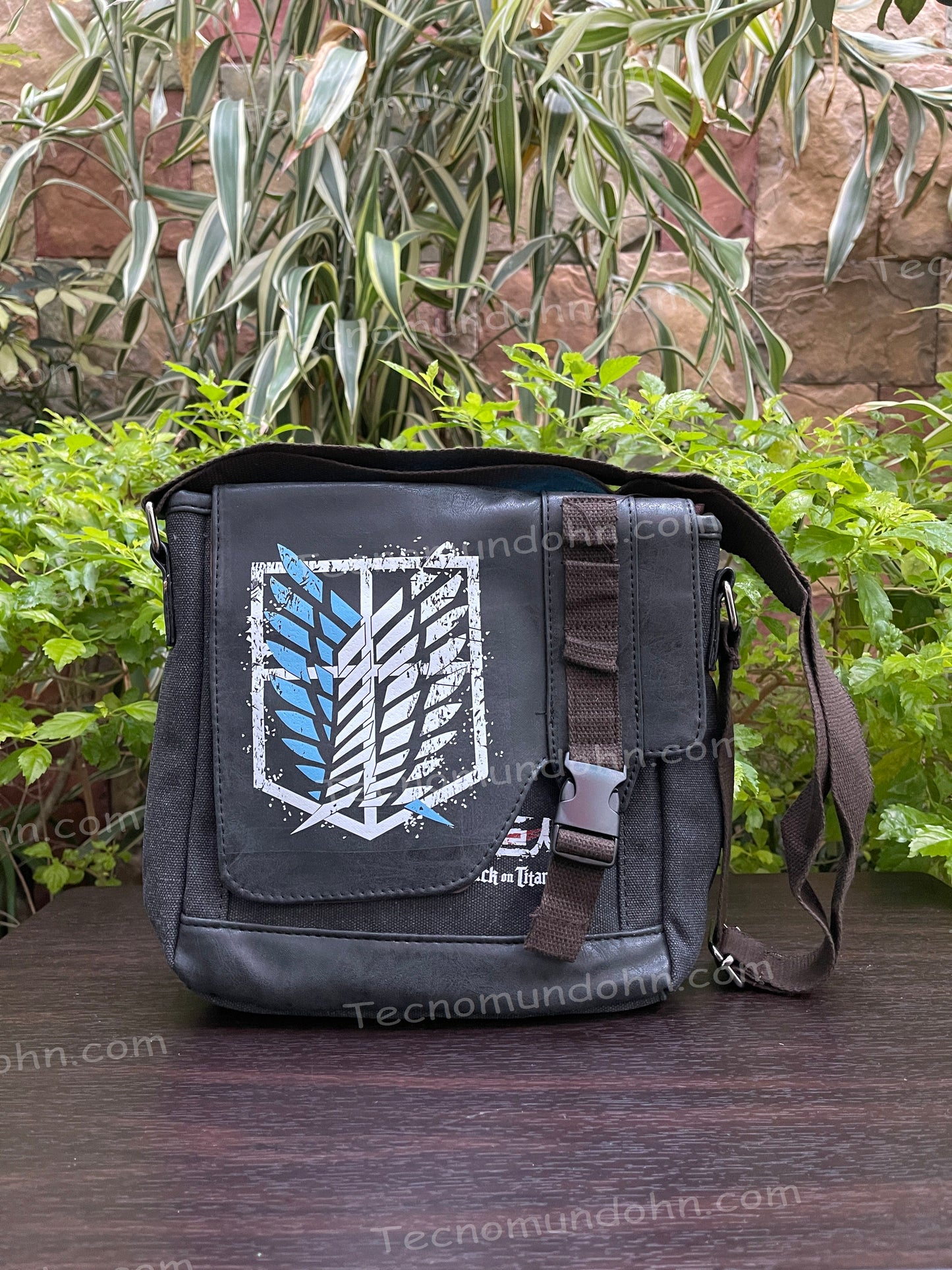 Bolso Bandolera De Lona De Attack On Titan (D)