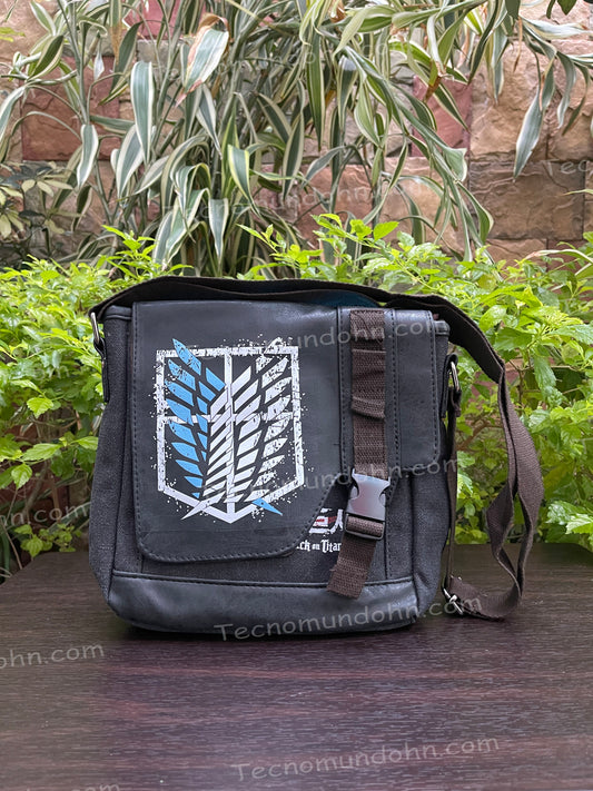 Bolso Bandolera De Lona De Attack On Titan (D)