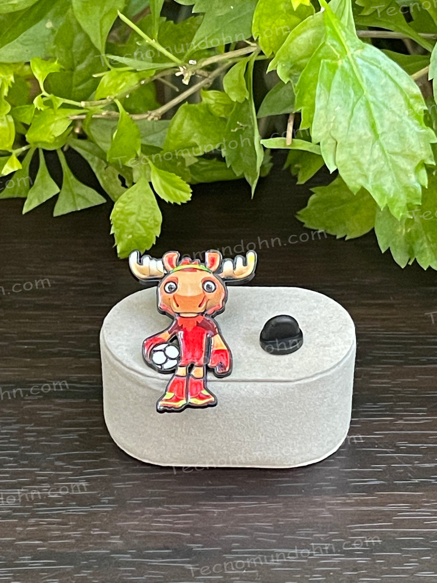 Broche Maple Mascota Canadá Fifa 2026