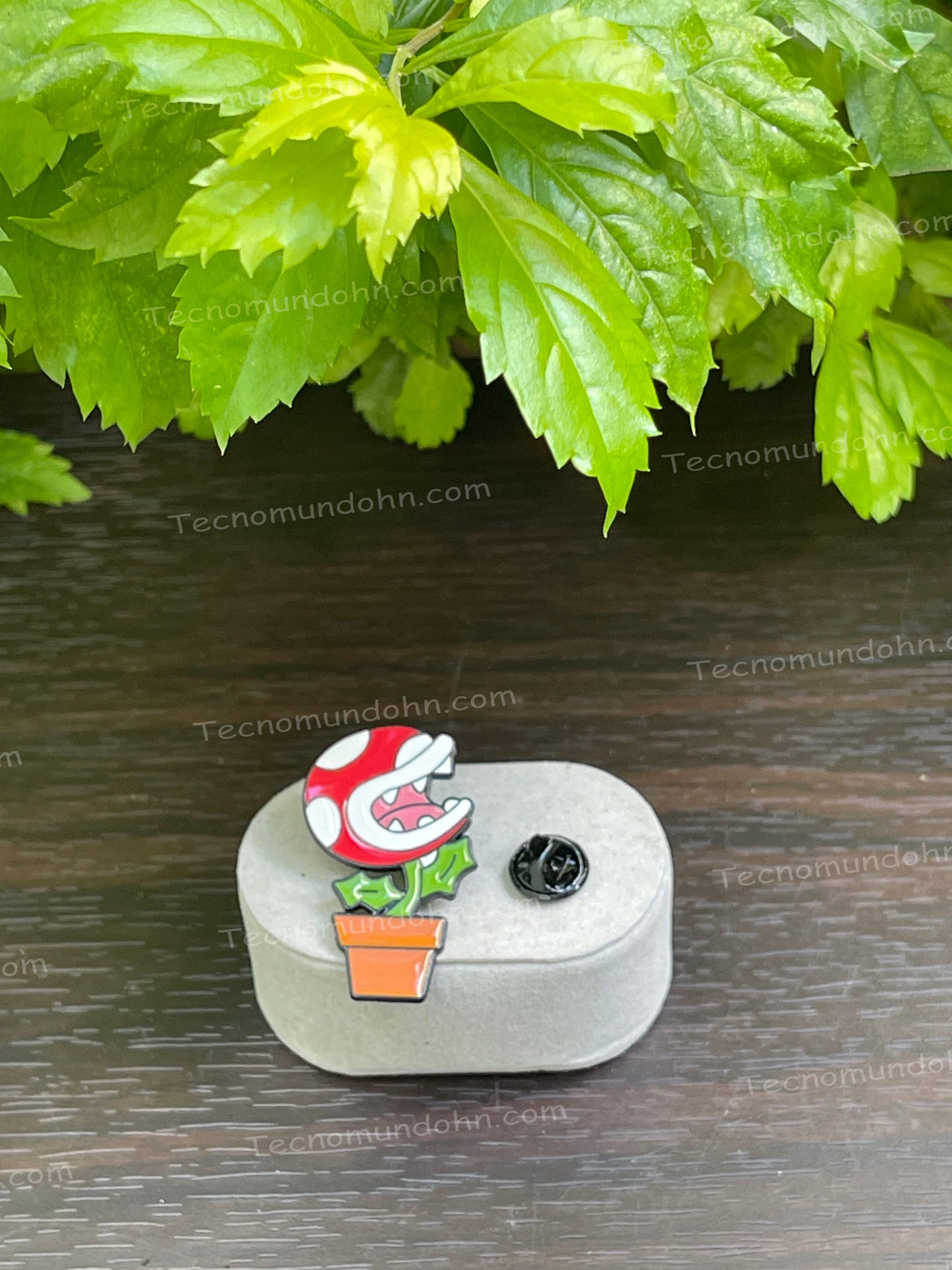 Broche Planta Piraña