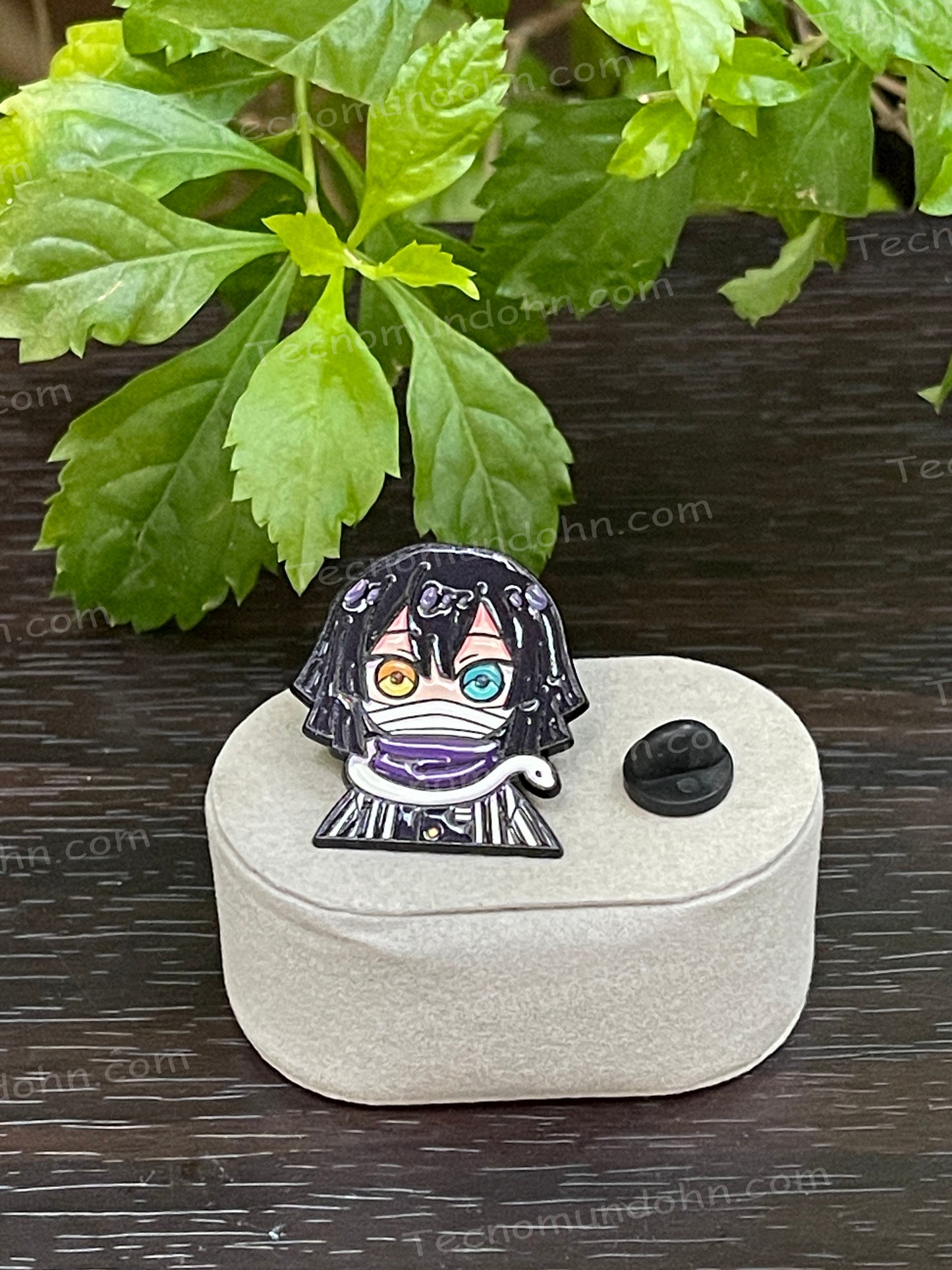 Broche Iguro | Demon Slayer