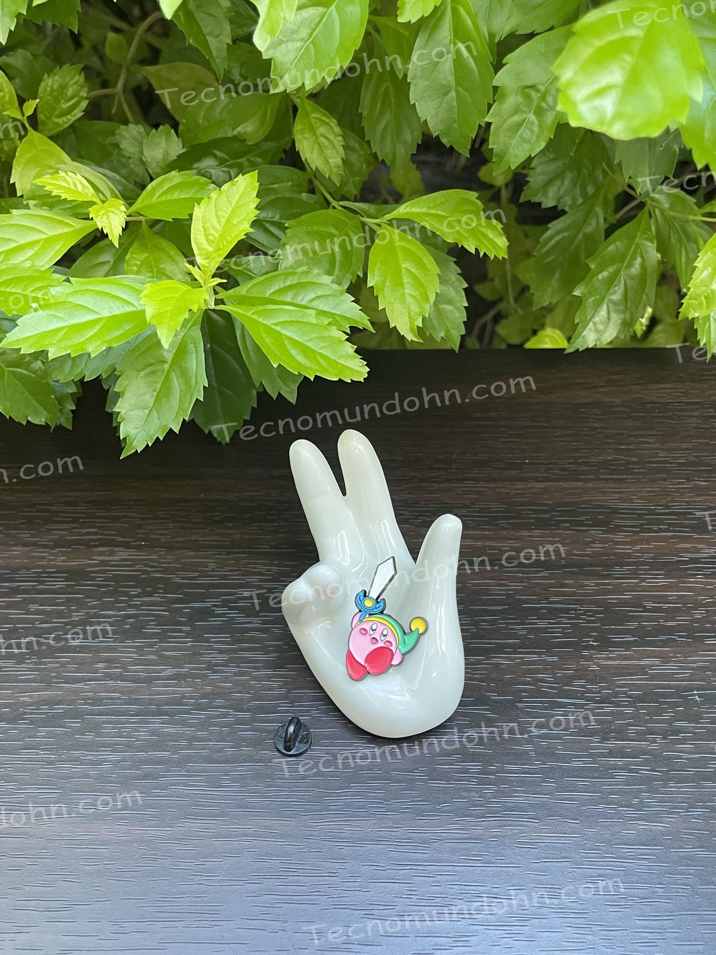 Broche Kirby 3