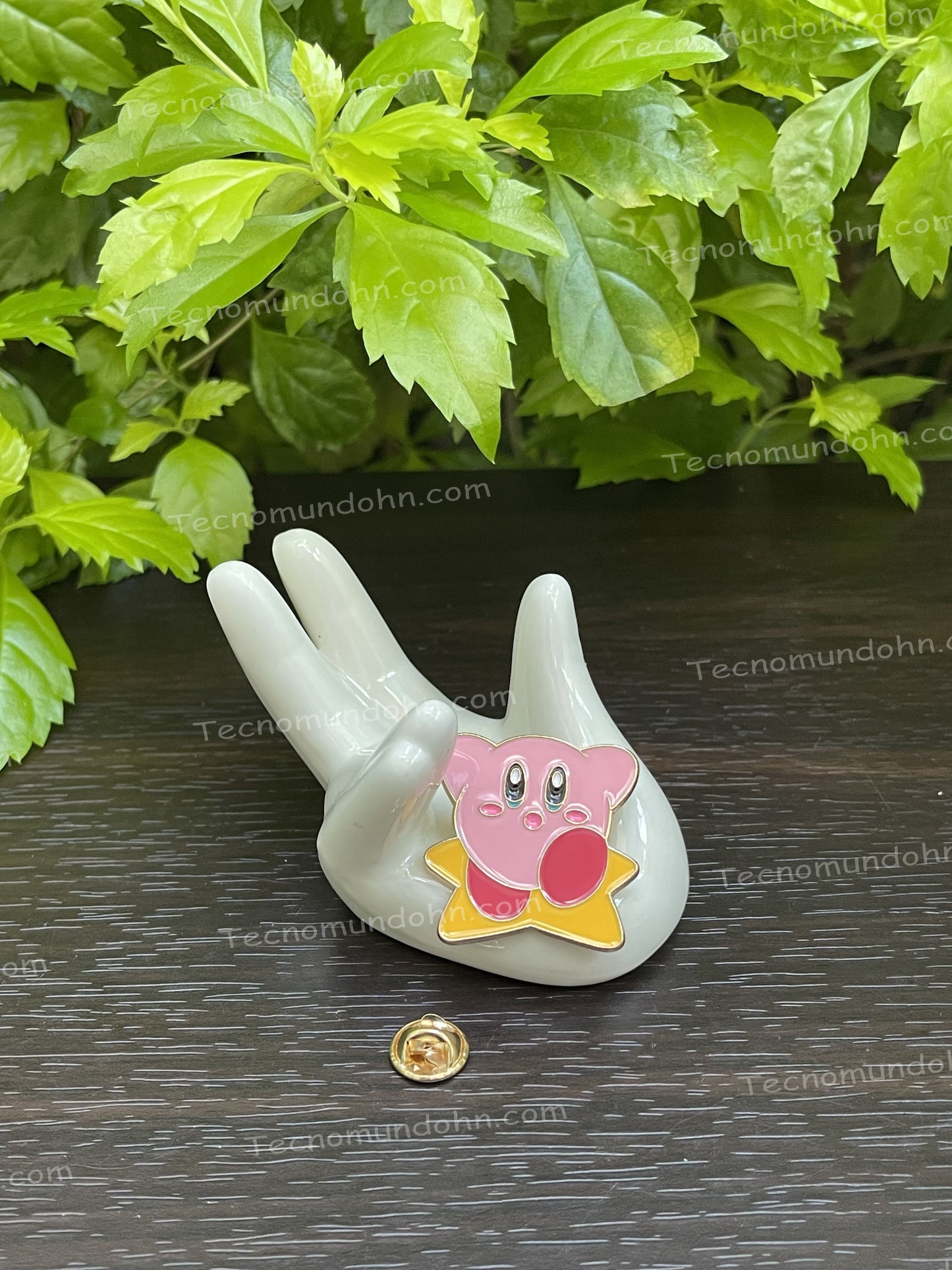 Broche Kirby 5