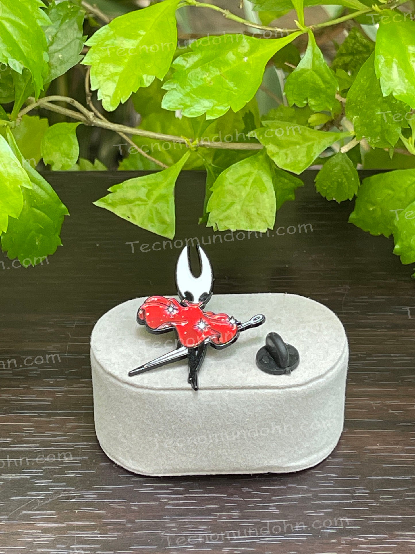 Broche Hornet | Hollow Knight: Silksong