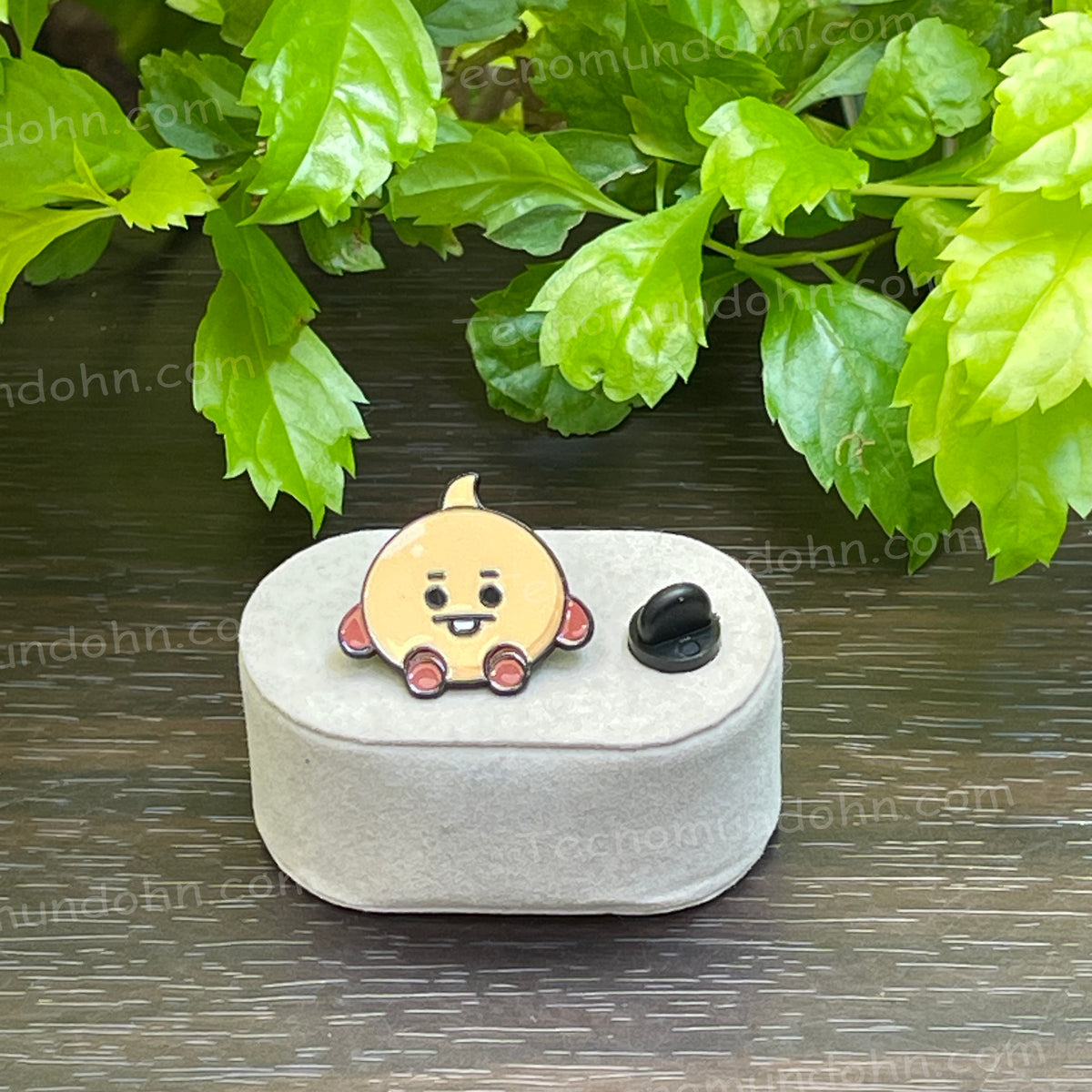 Broche  Shooky Bt21