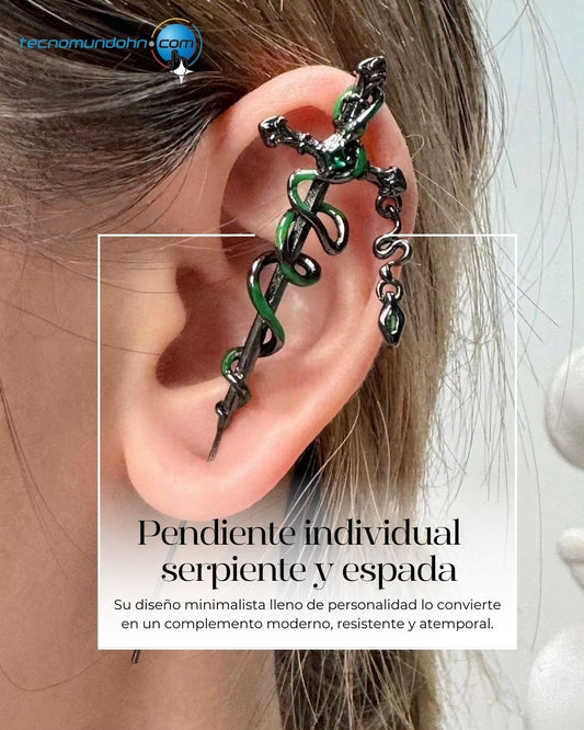Pendiente individual serpiente y espada