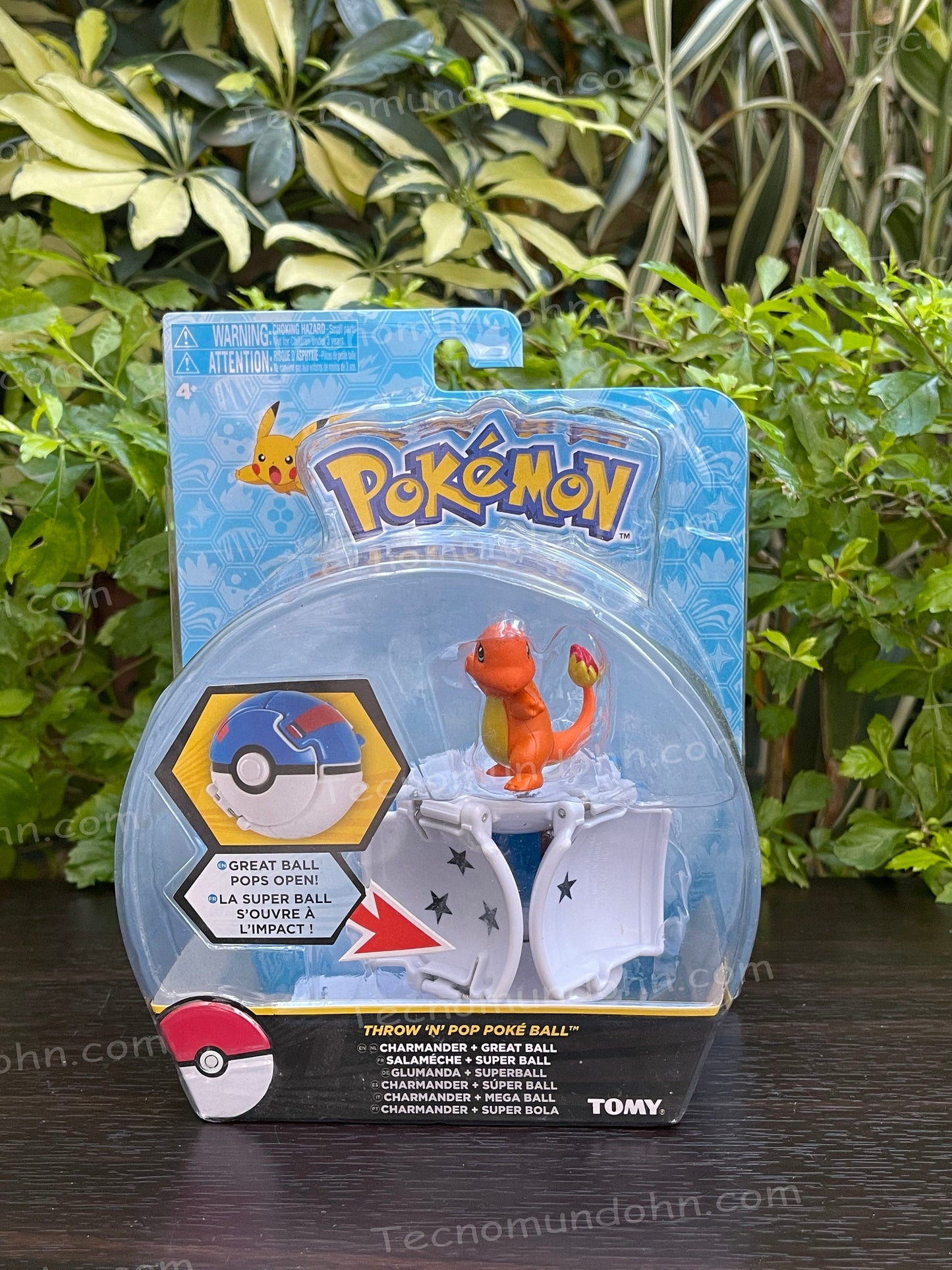 Figura Charmander Y Una Dive Ball | Pokémon