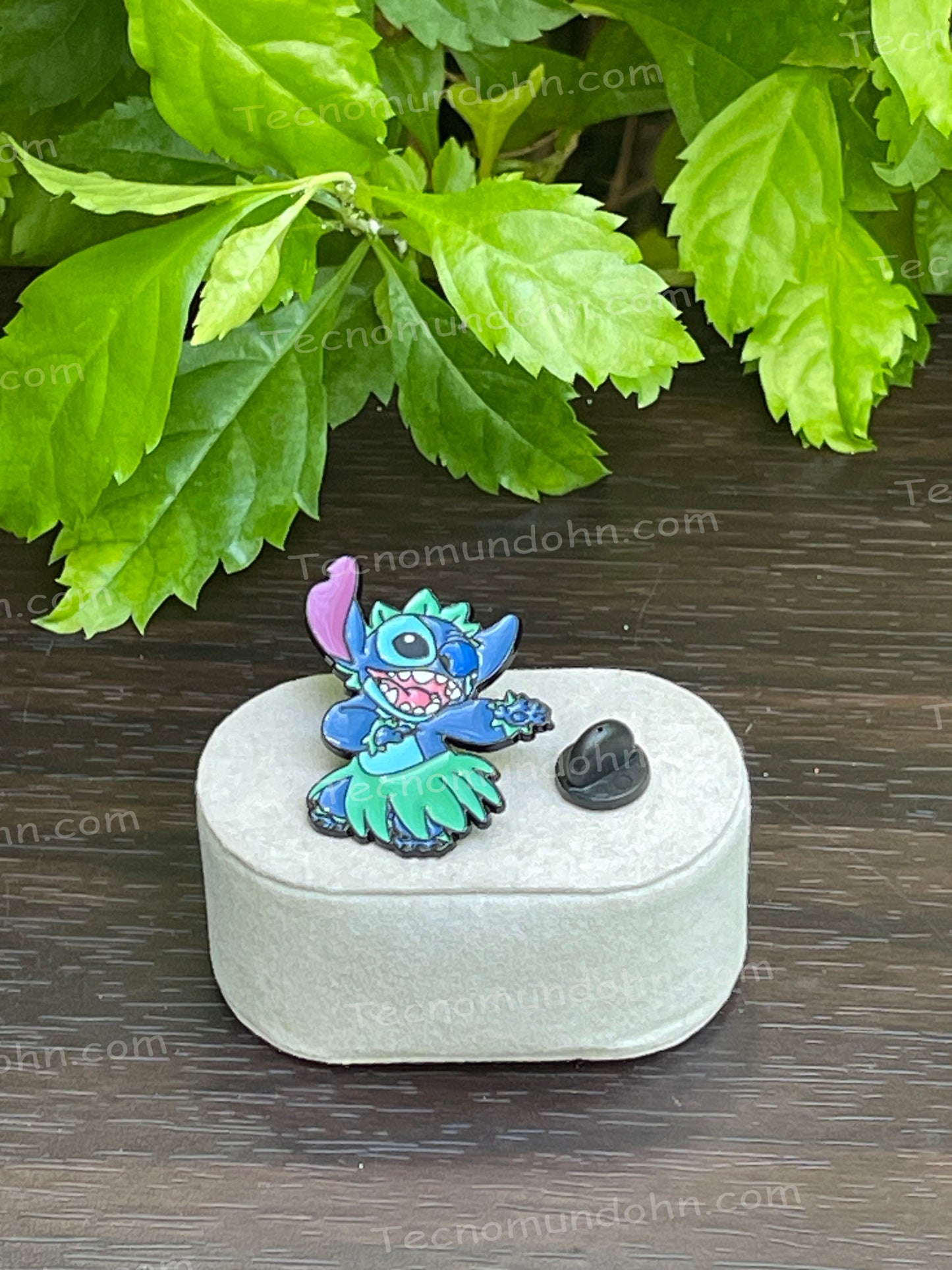 Broche Stitch