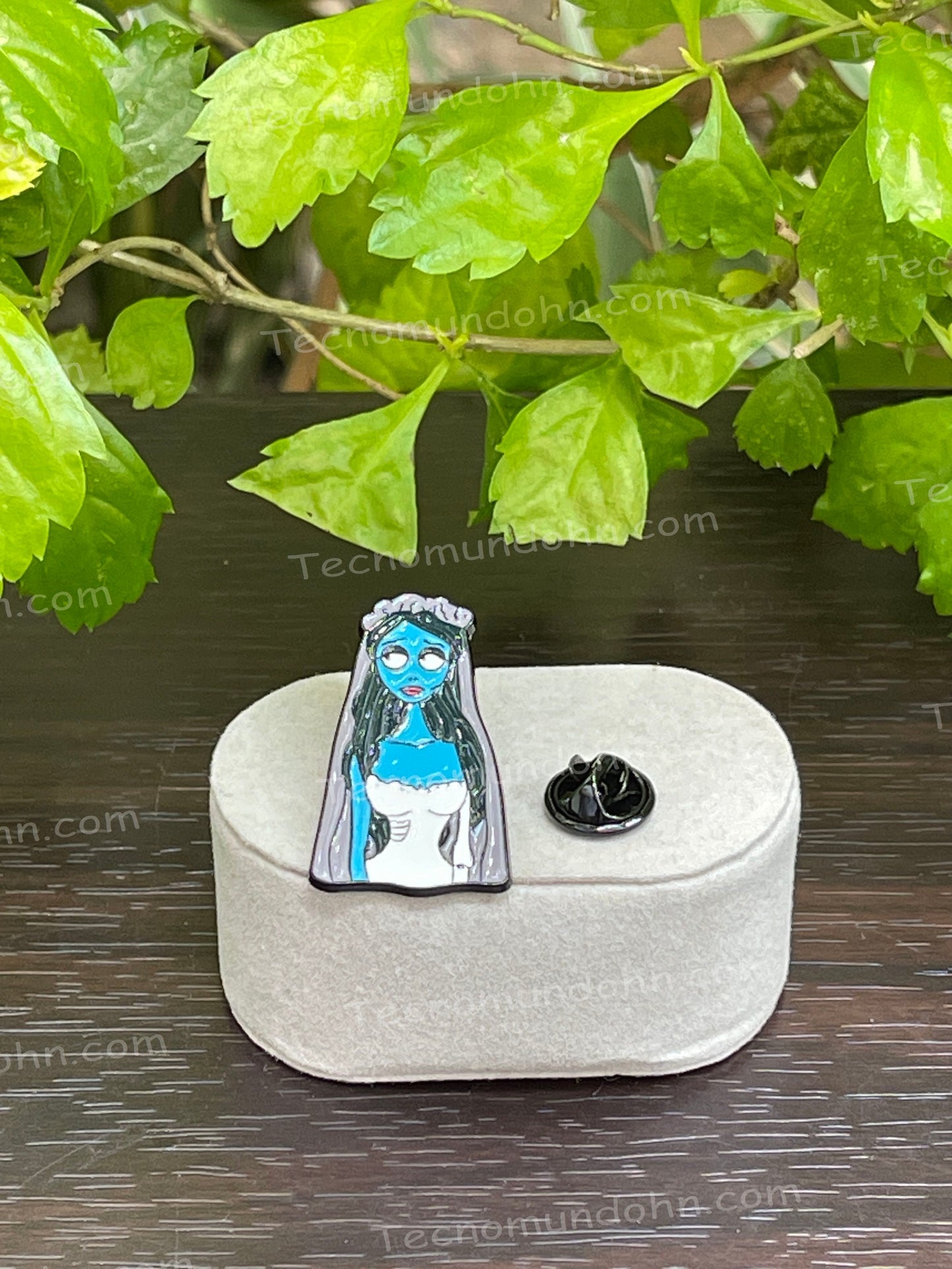 Broche Emily | El Cadáver De La Novia